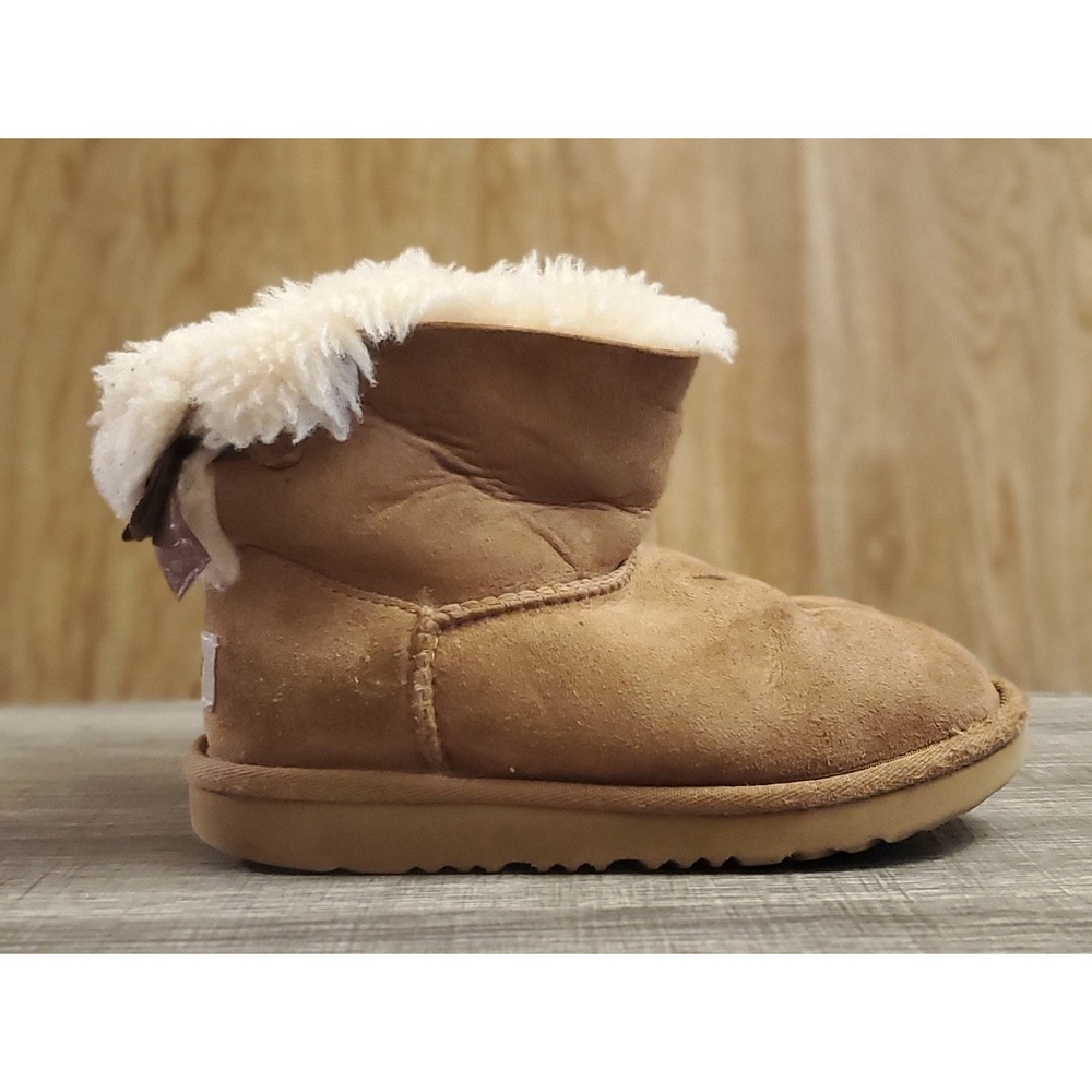 UGG Kids Chestnut Sheepskin Boot with Cream Fur Cuff